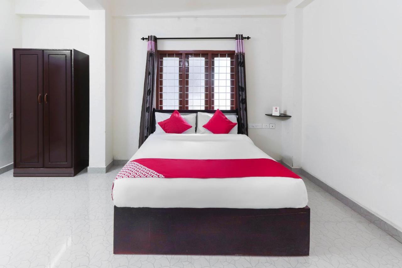 Oyo 49244 Green Castle Residency Hotel Nedumkandam Екстериор снимка